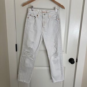 LEVI’S white Wedgie Straight jeans - Size 26